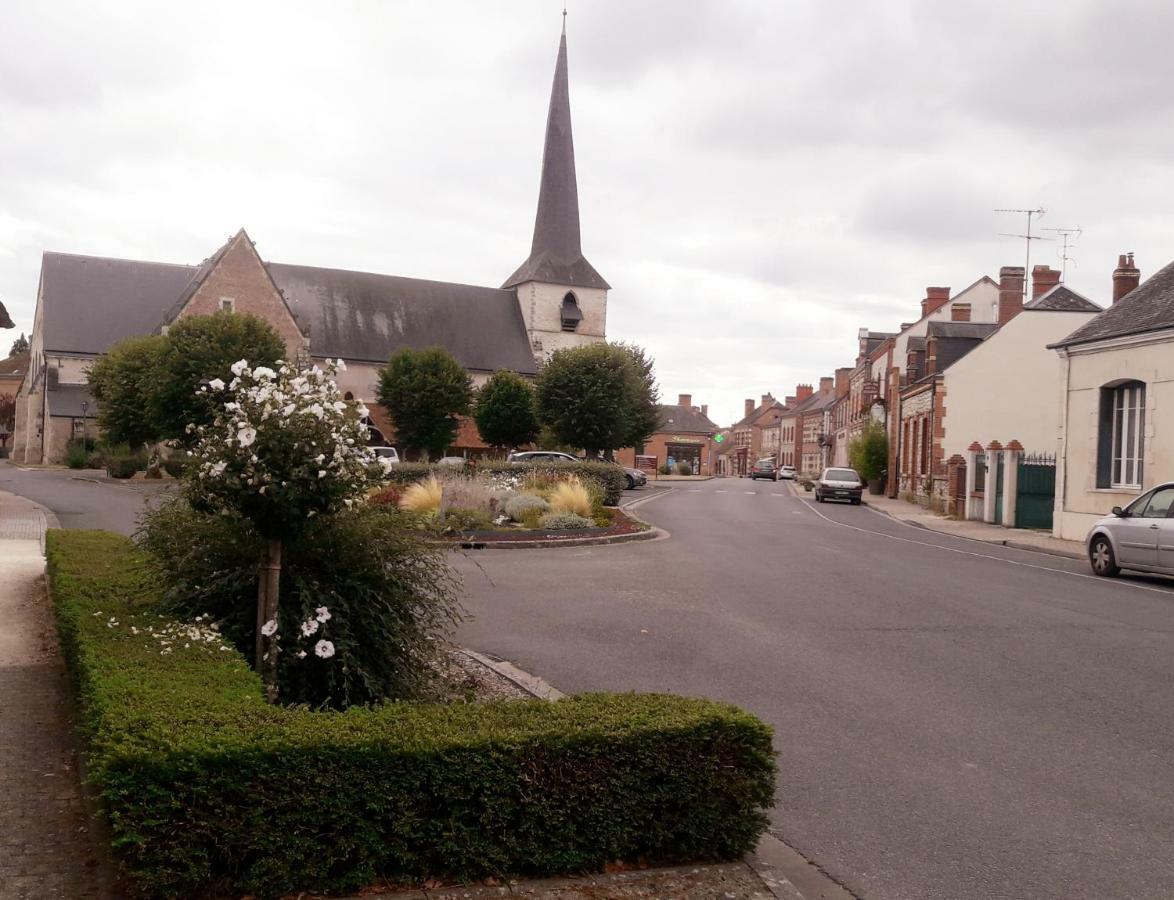 Les Palerées, gîte au coeur d'un village de la Sologne des Etangs Saint-Viâtre Exterior foto